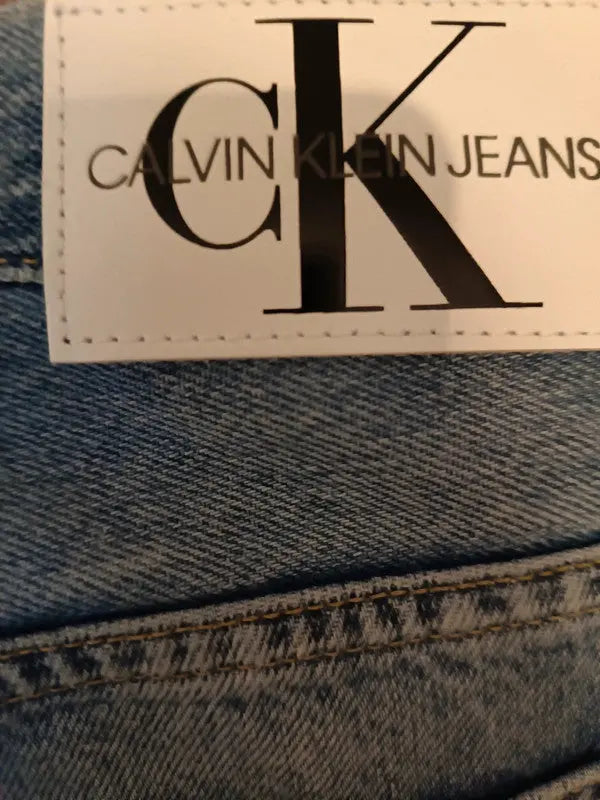 Jean Mom Calvin Klein Vintage : Coupe Parfaite, Style Infaillible taille W32 IMPOSE TON STYLL