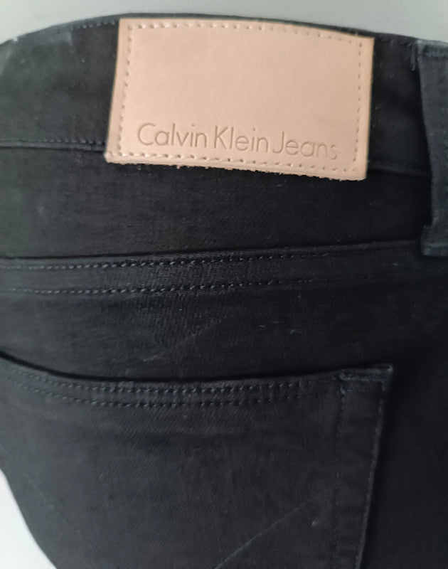 Jean Noir Calvin Klein Jeans Mid Rise Skinny taille W28/W29