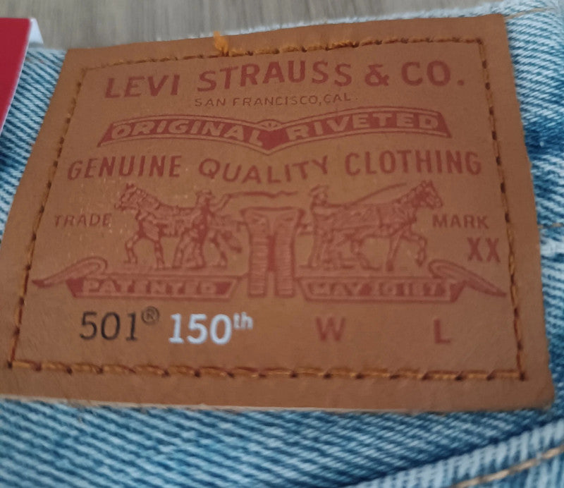 Levi’s 501 Femme – Édition 150e Anniversaire Taille : W29x32