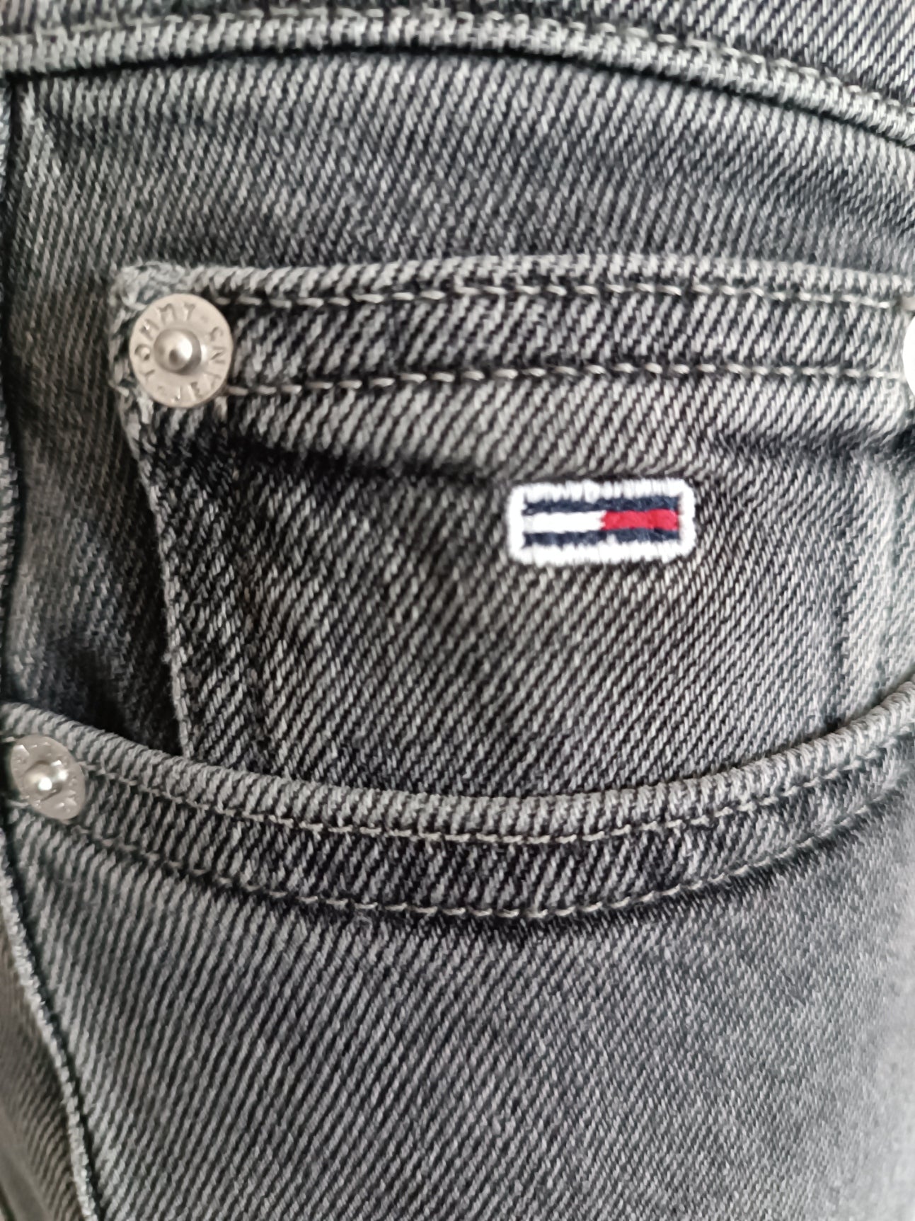 Jean Tommy Jeans Izzie High Slim Straight Gris Délavé Taille Haute Femme taille W27 Tommy Jeans