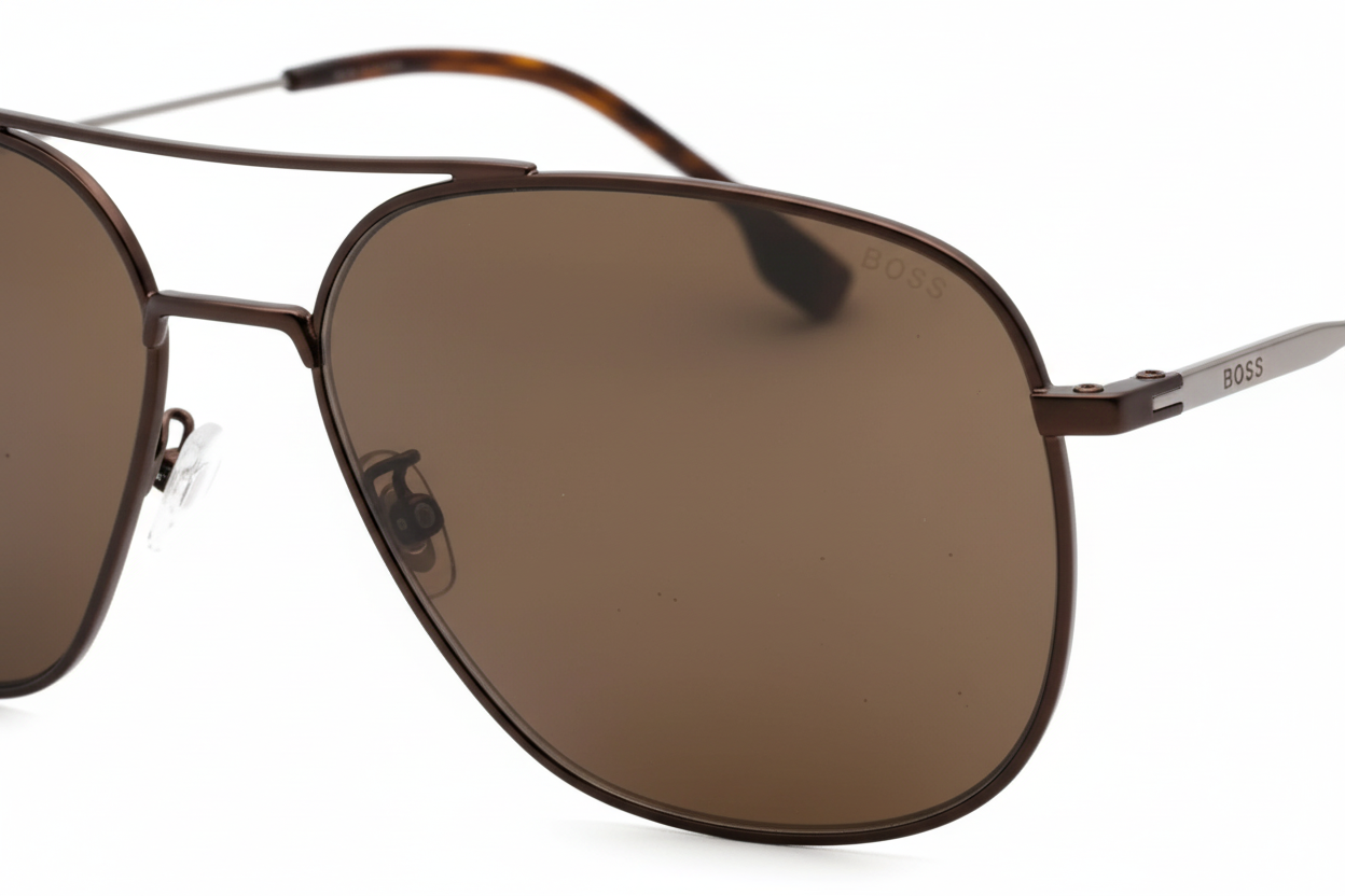 Détail monture métal et verres lunettes Hugo Boss - qualité premium