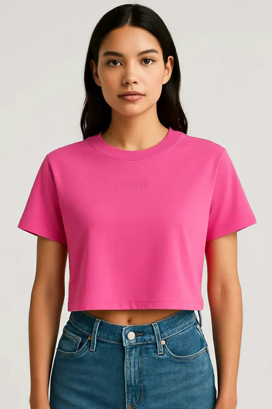 T-shirt Levi's rose porté